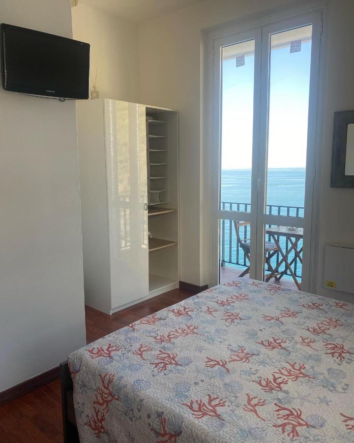 Sollevante Guest House Riomaggiore Buitenkant foto
